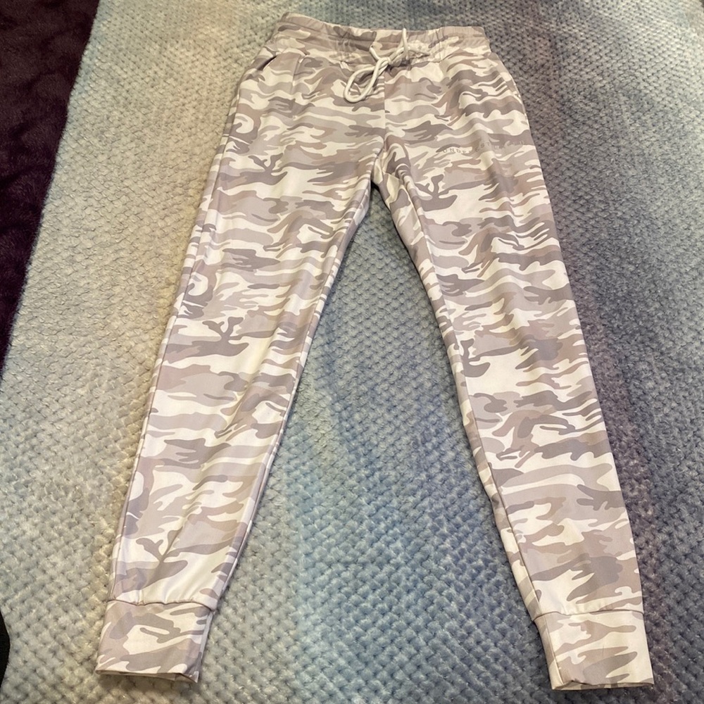 Underestimated Camo Joggers